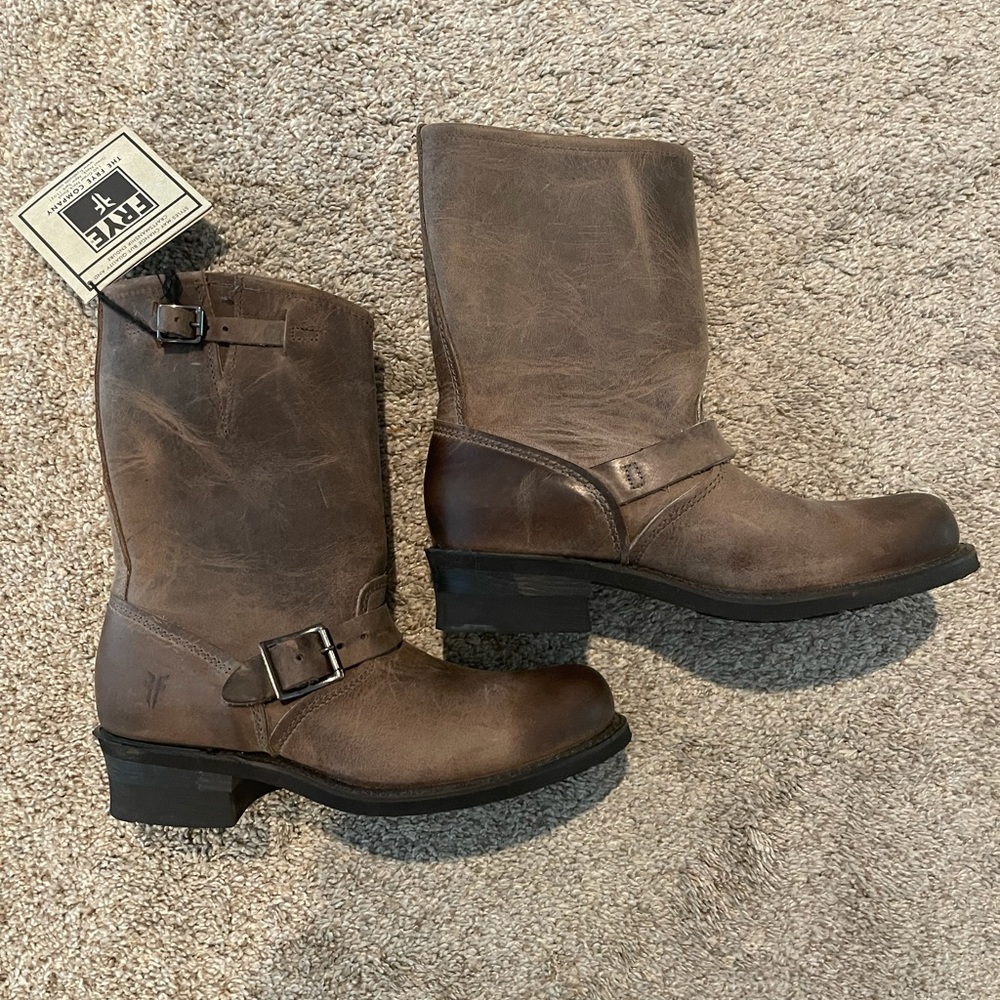 NEW FRYE Leather Engineer 12R Boot Smoke 9 77400